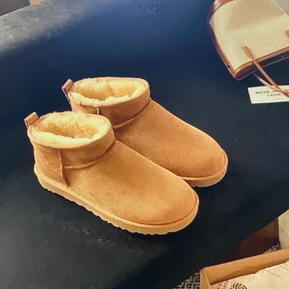 UGG Classic Ultra Mini Boots Chestnut